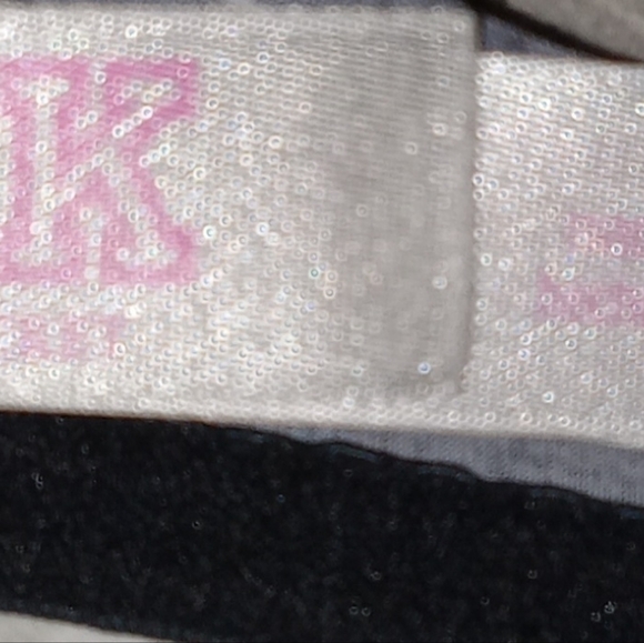 Victoria's secret where everywhere lightly lined 32C with dog design - Picture 3 of 6